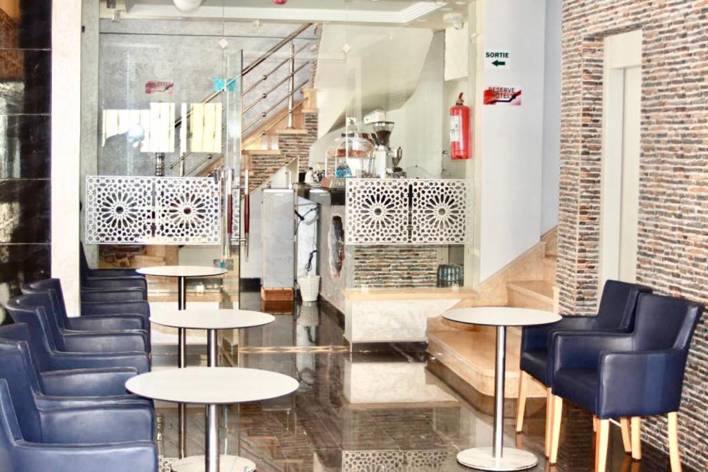 Zellaka Hotel & Cafe Khouribga Exterior photo